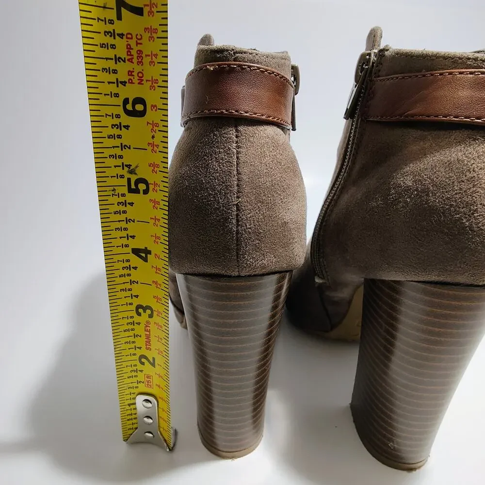 Bamboo Women's Size 5 1/2 Suede High Heel Ankle Zip‎ Boots
